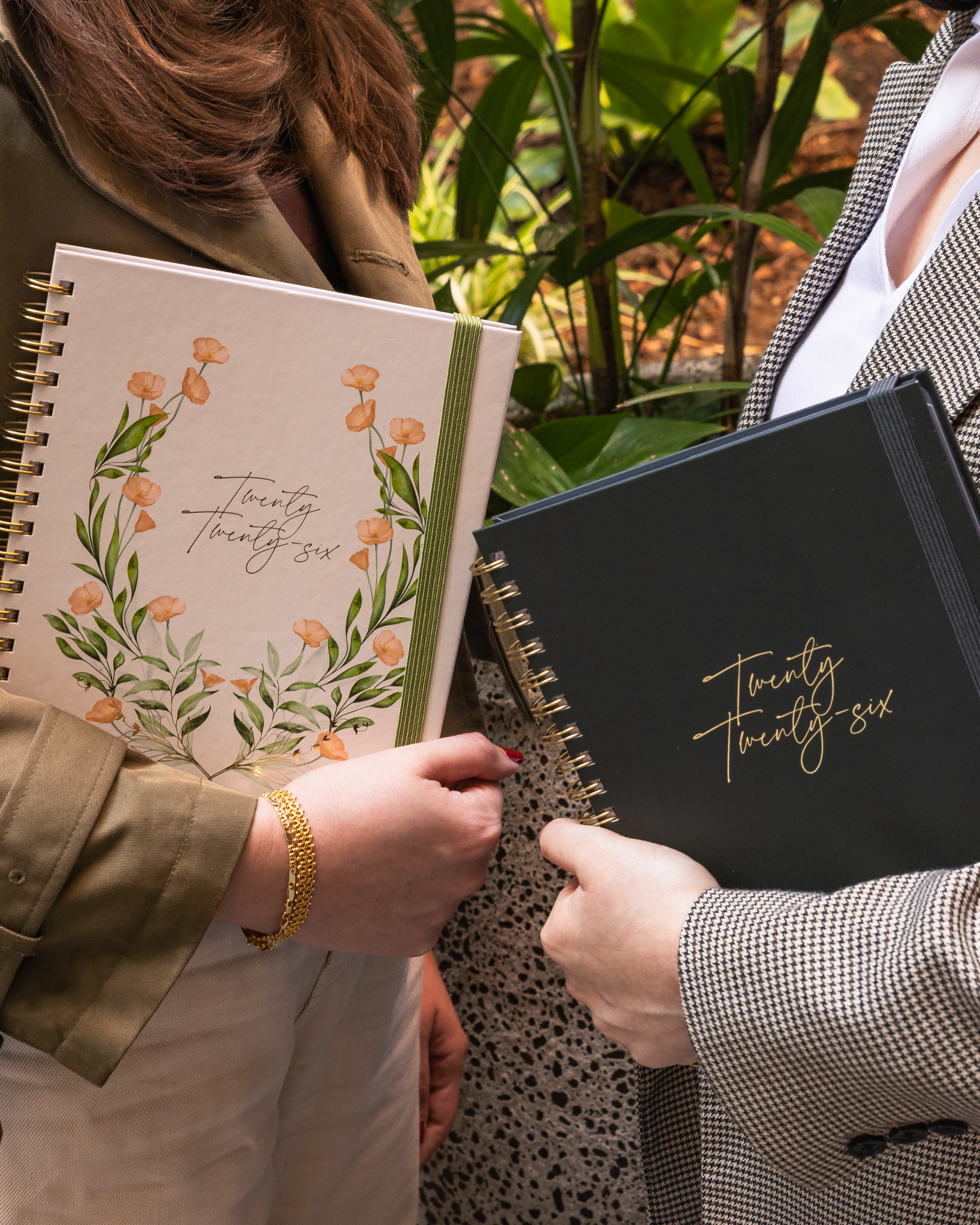 Smart Women Society - B5 Week-to-View - 2026 Calendar Year Diary/Planner